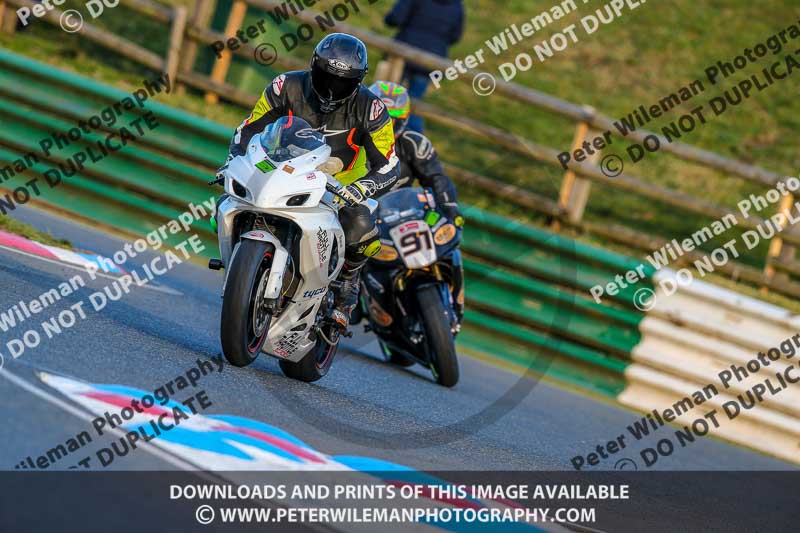 PJM Wedding Photography;enduro digital images;event digital images;eventdigitalimages;mallory park;mallory park photographs;mallory park trackday;mallory park trackday photographs;no limits trackdays;peter wileman photography;racing digital images;trackday digital images;trackday photos